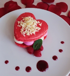Couple Restaurants Celebrating Galentine�s Day
