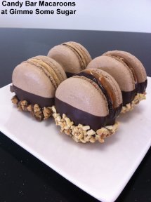 candy bar macaroons at Gimme Some Sugar
