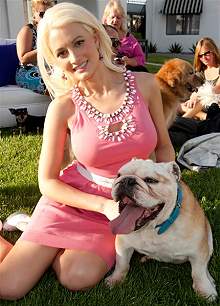 Holly Madison Yappy Hour