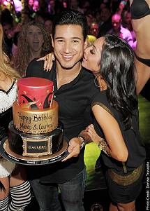 Mario Lopez and girlfriend Courtney Mazza
