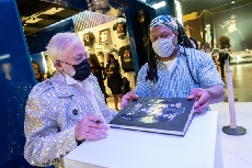 Michael Jackson�s costume designer Michael Bush book signing