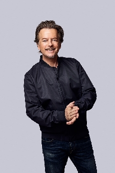 David Spade • Nikki Glaser Perform Together At The Venetian